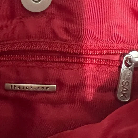 The Sak Woven Crochet Shoulder bag in red. - Picture 4 of 7